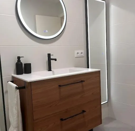 Atico Cork * Βίγκο